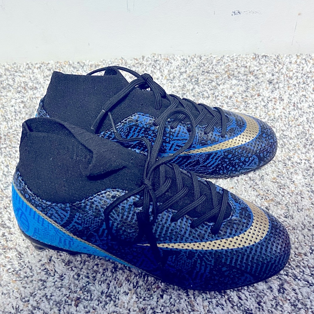 Kids Soccer Cleats Boys Girls Firm Ground Professional Athletic Outdoor Football
